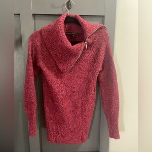 White House Black Market Fuzzy Tunic / XXS